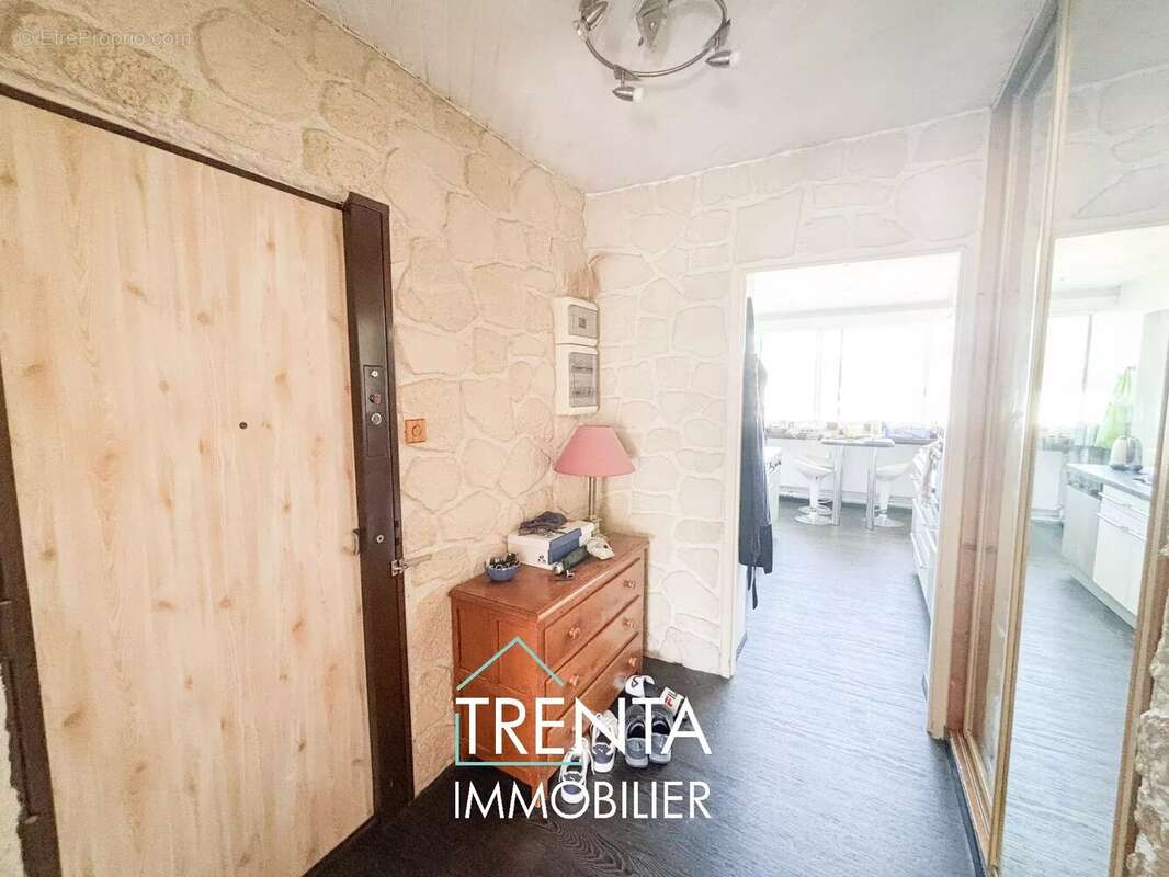 Appartement à SEYSSINET-PARISET