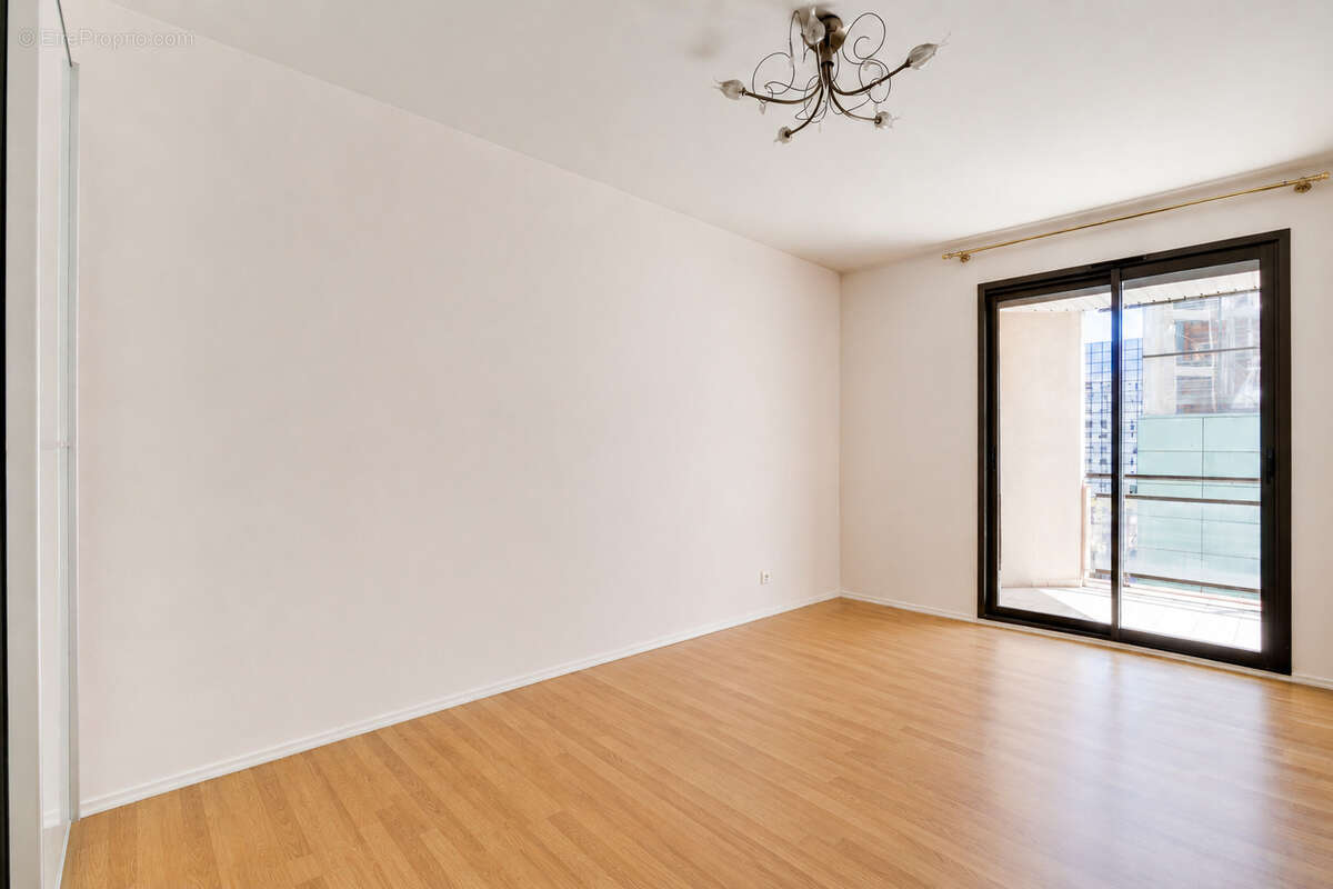Appartement de standing T5 de 127,72 m2 avec une terrasse de 33 m2, Toulouse Compans Caffarelli (31000) - photo 4