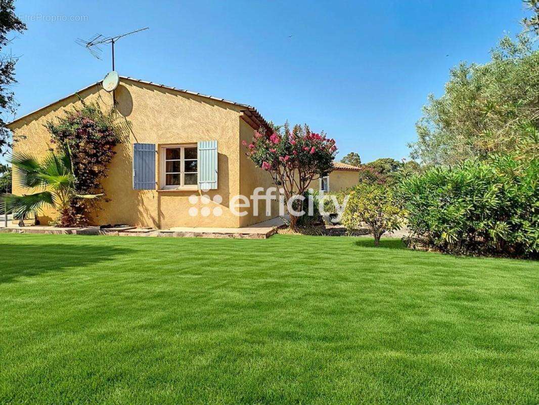 Maison à FREJUS