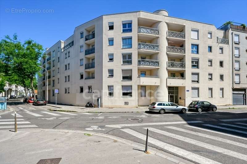Appartement à LYON-7E