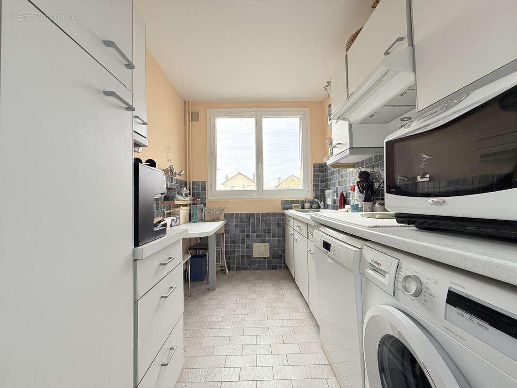 Appartement à NANTERRE