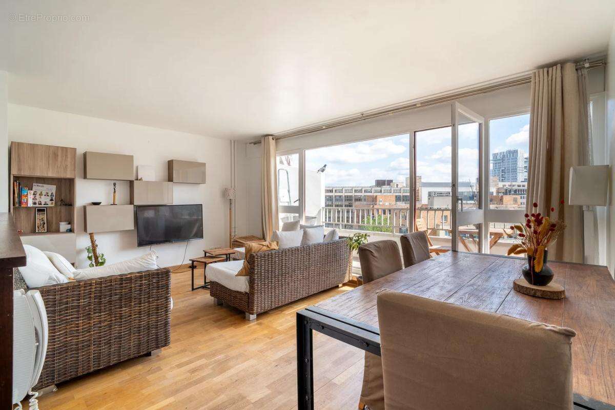 Appartement à NANTERRE