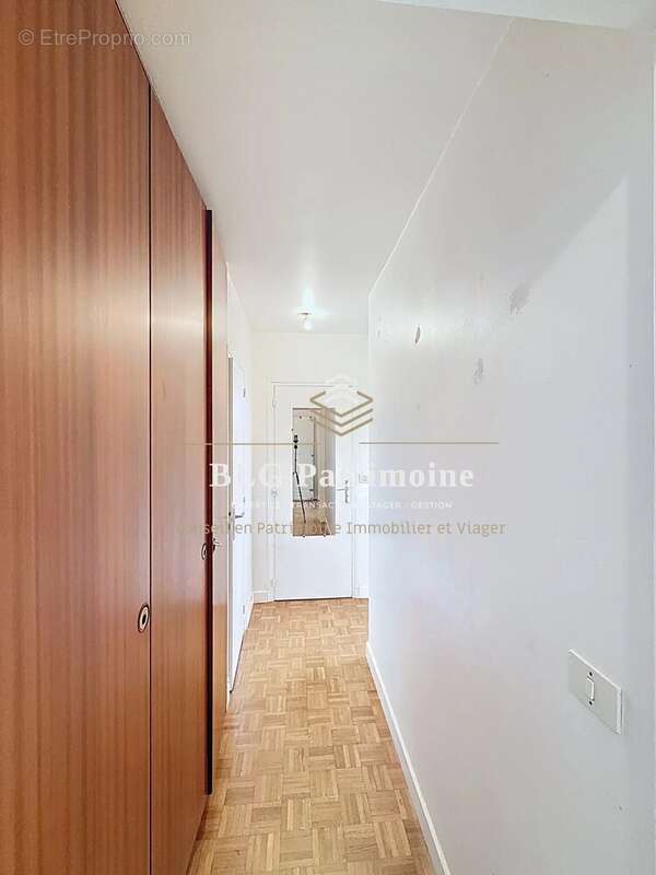 Appartement à PARIS-15E