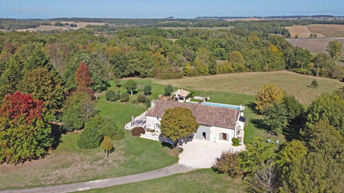 Maison à EYMET