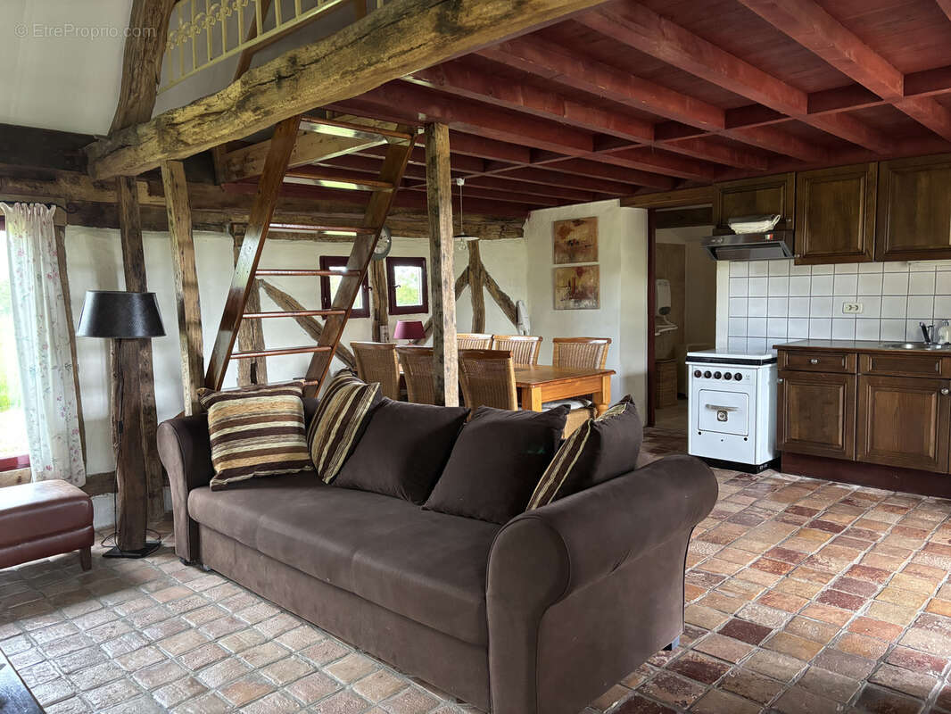 Maison à TRESNAY