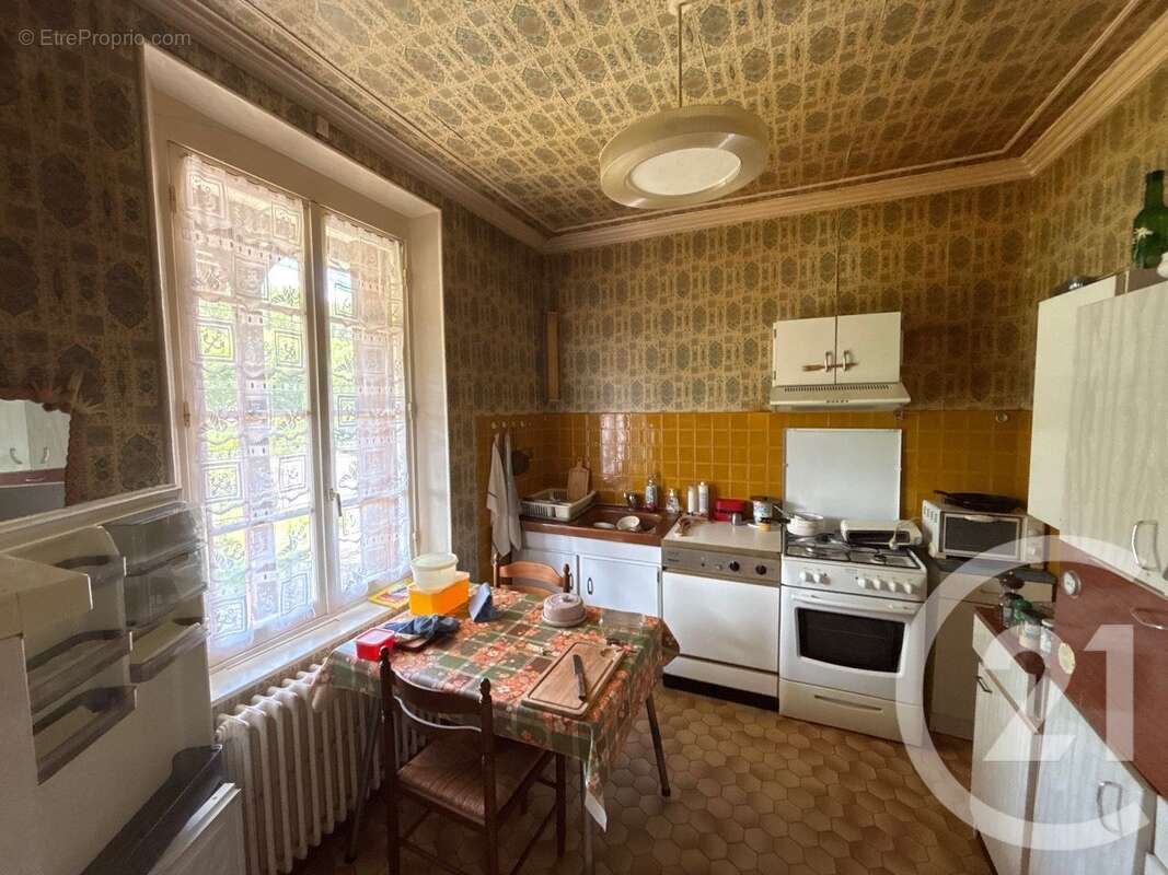 Maison à IVRY-LA-BATAILLE