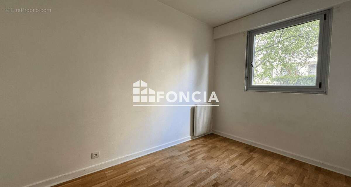 Appartement à LEVALLOIS-PERRET