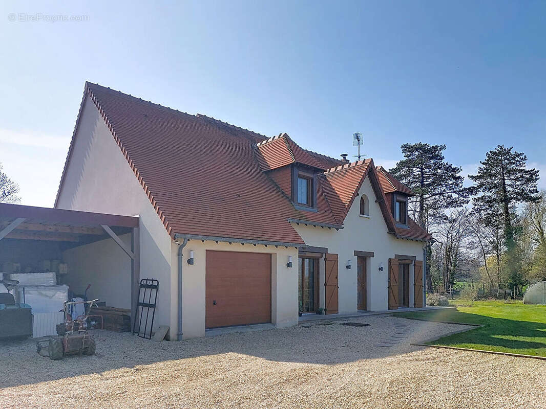 Maison à SALLENELLES