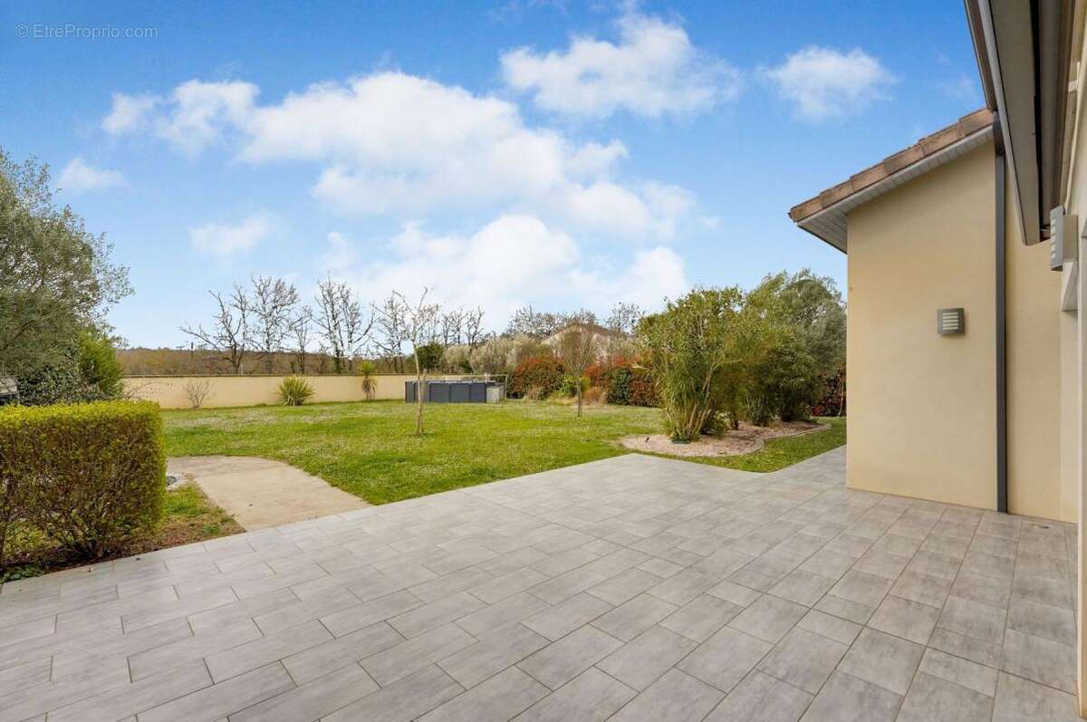 Maison à FONTENILLES