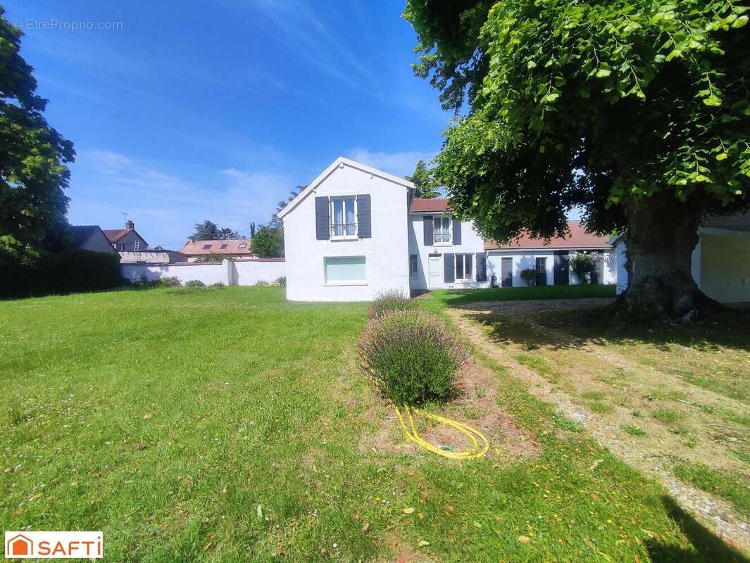 Maison 130 m² à Boissy-Mauvoisin  - photo 2