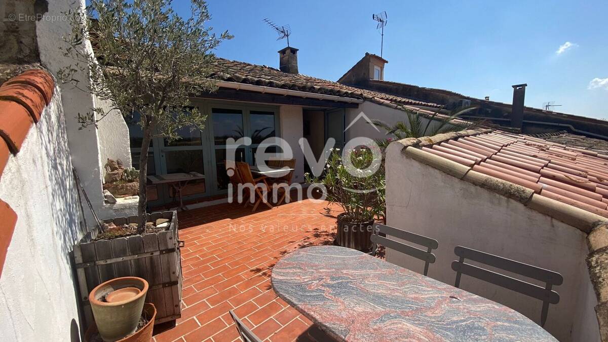 Appartement à NEZIGNAN-L'EVEQUE
