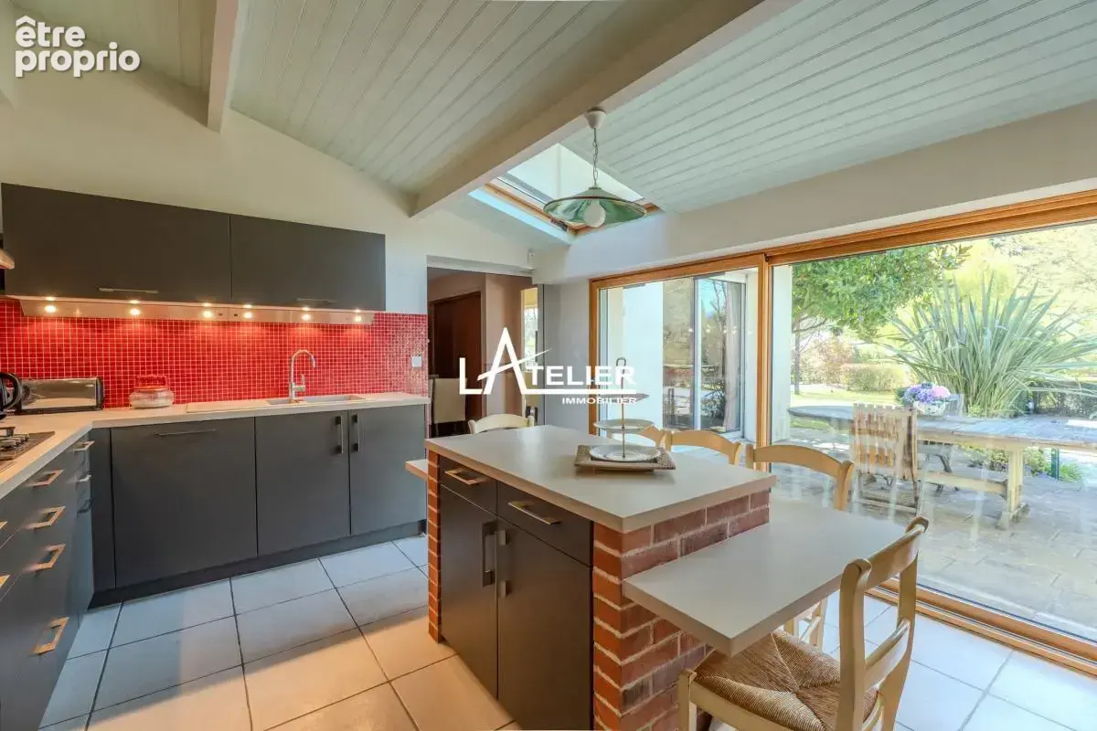 Propriété, parc arboré, 4ch, bureau, triple garage, piscine - photo 4