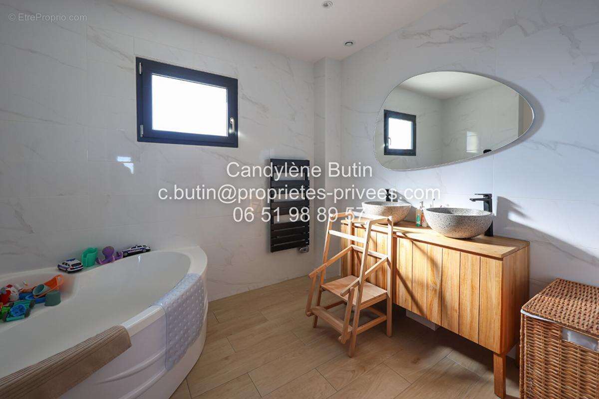 Maison à COLOMBIERS