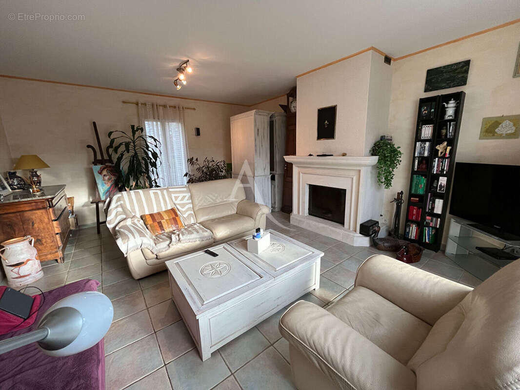 Maison à LA CHAPELLE-ACHARD