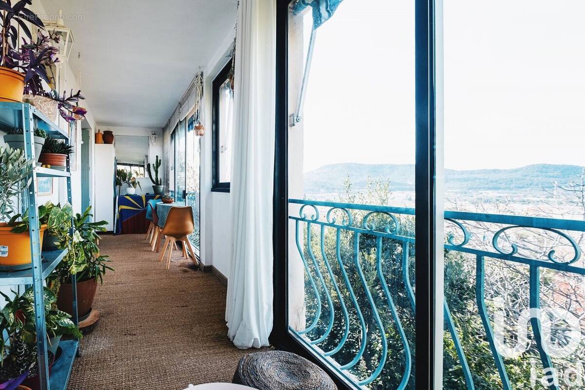 Photo 1 - Appartement à HYERES