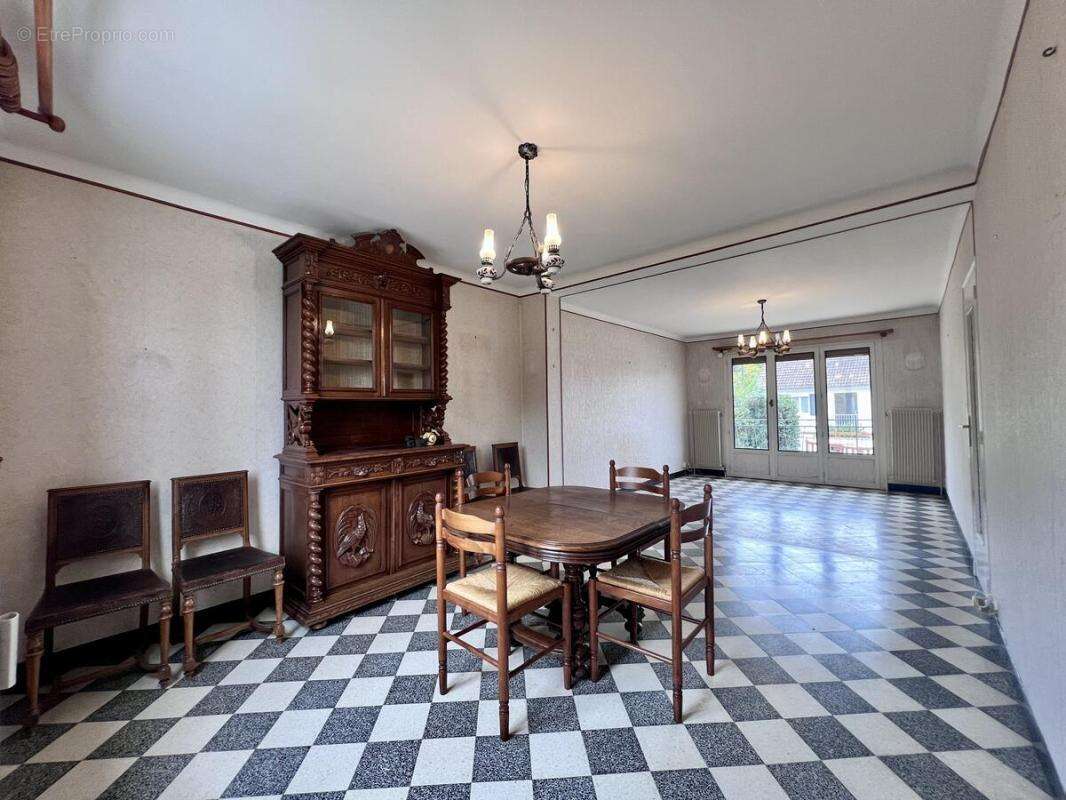 Maison à LAILLY-EN-VAL