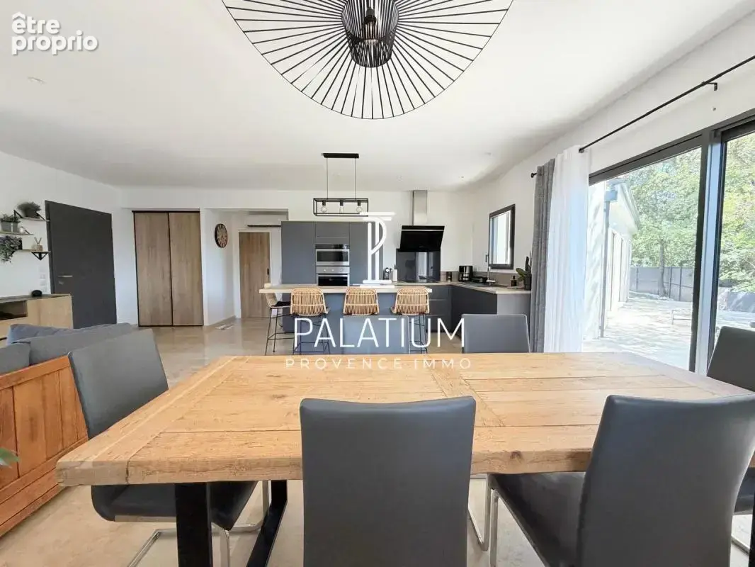 Villa récente de 118 m² – vue collines & fort potentiel - photo 8