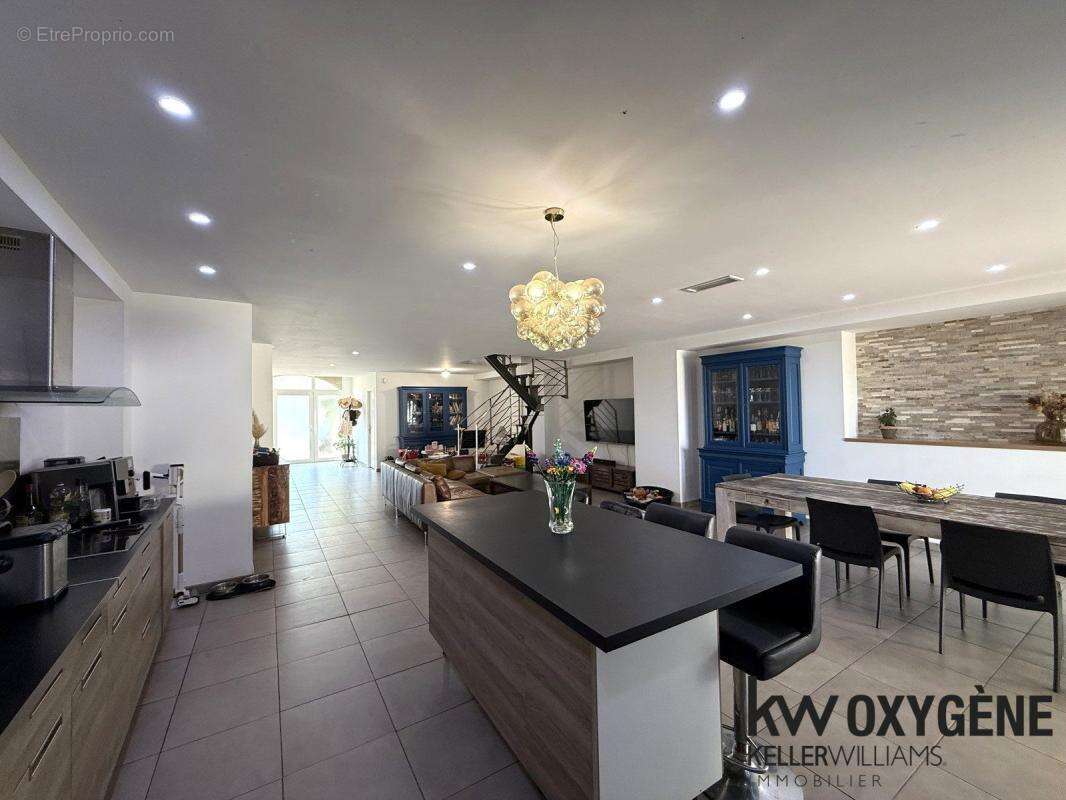 Maison à SAINT-CYPRIEN