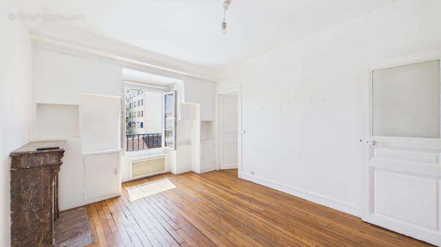 Appartement 48 m² à Paris-14e  - photo 4