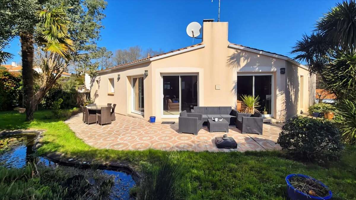 Maison à TALMONT-SAINT-HILAIRE