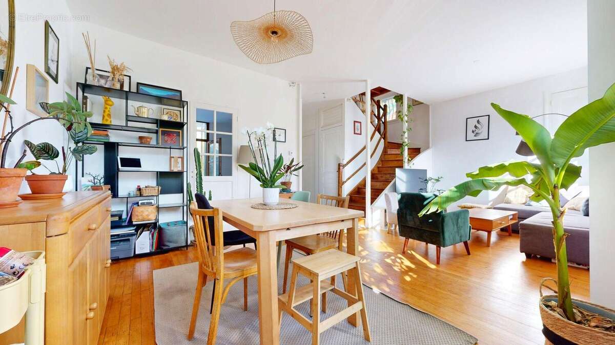Maison à LYON-8E