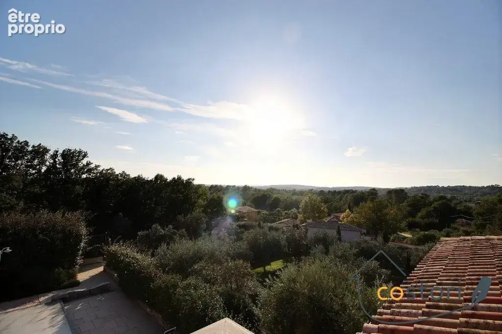 Maison 300 m² à Trans-En-Provence  - photo 3