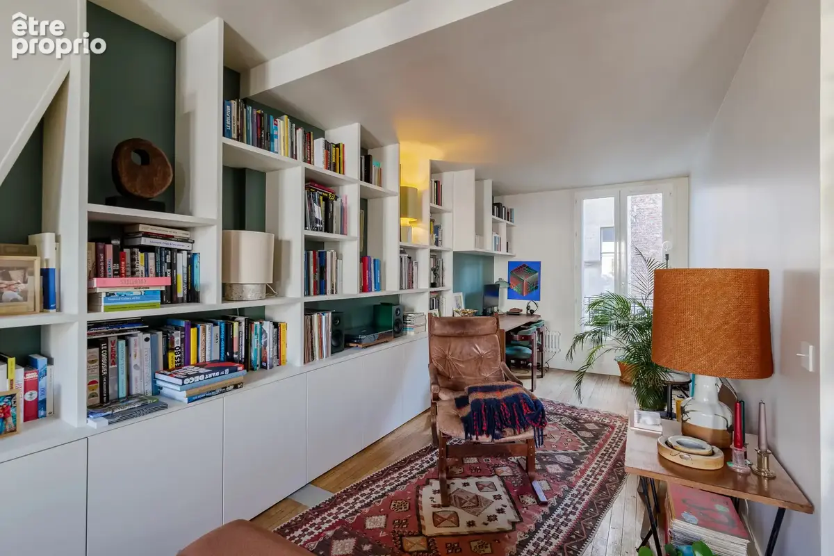 Paris 18e - LAMARCK-CAULAINCOURT / RUE FRANCOEUR - Duplex - 6 pièces - 126,42m² Carrez - 4 chambres - Balcon filant - photo 13