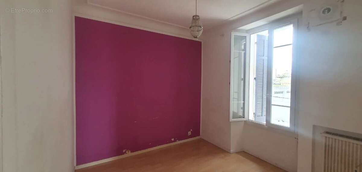 Appartement à VALLAURIS