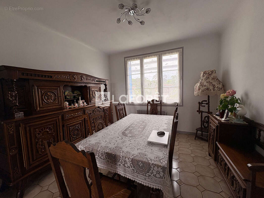Maison à LES MUREAUX