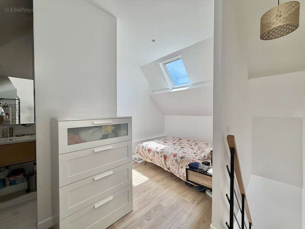 EXCLUSIVITÉ – Duplex entièrement rénové en plein cœur de Verrières-le-Buisson - photo 3