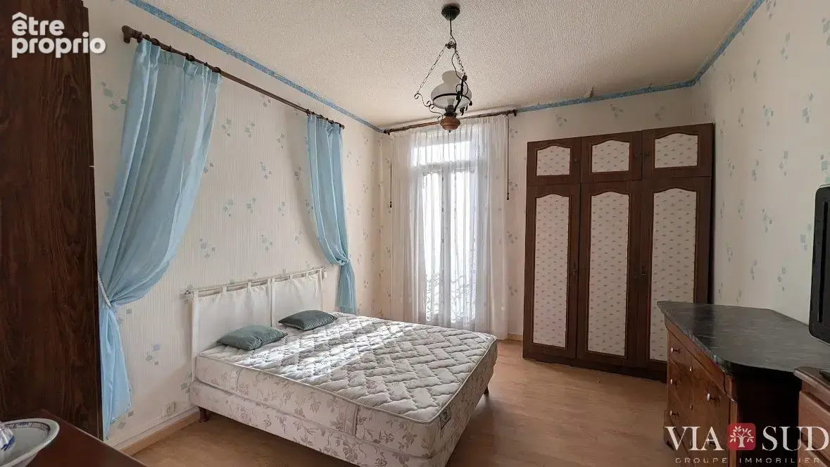 Béziers - Champs de Mars - Bel appartement de type 4 au 1er étage - photo 5