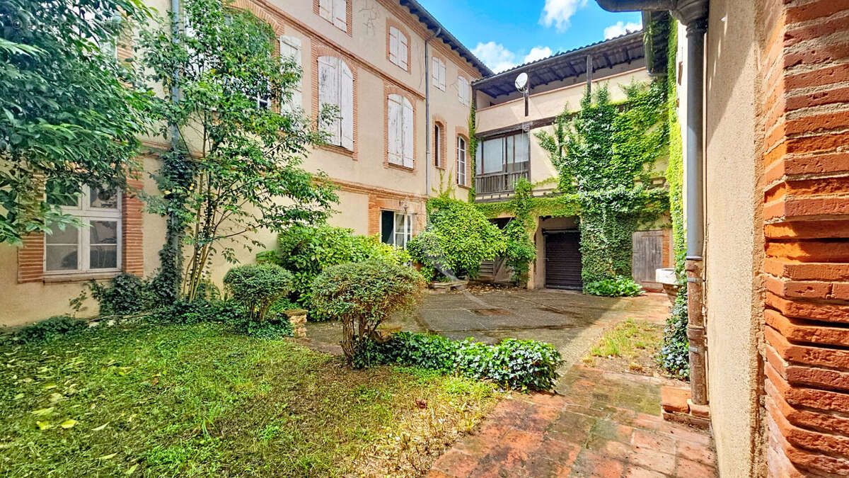 Maison à CASTELSARRASIN