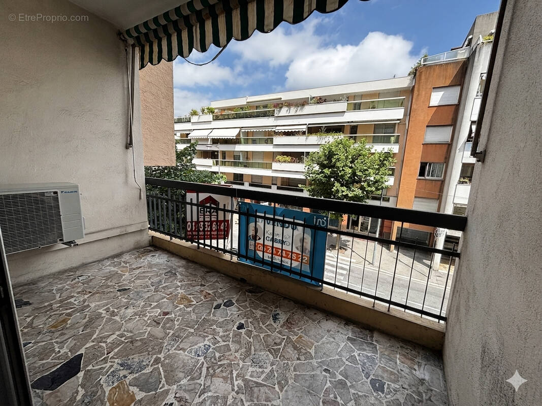 Appartement à VENCE