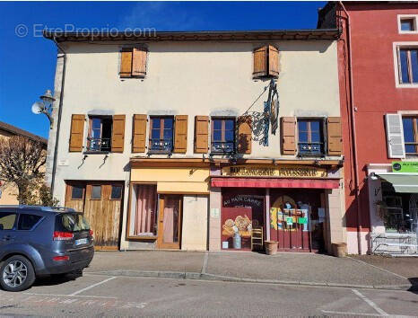 Maison à LA CLAYETTE