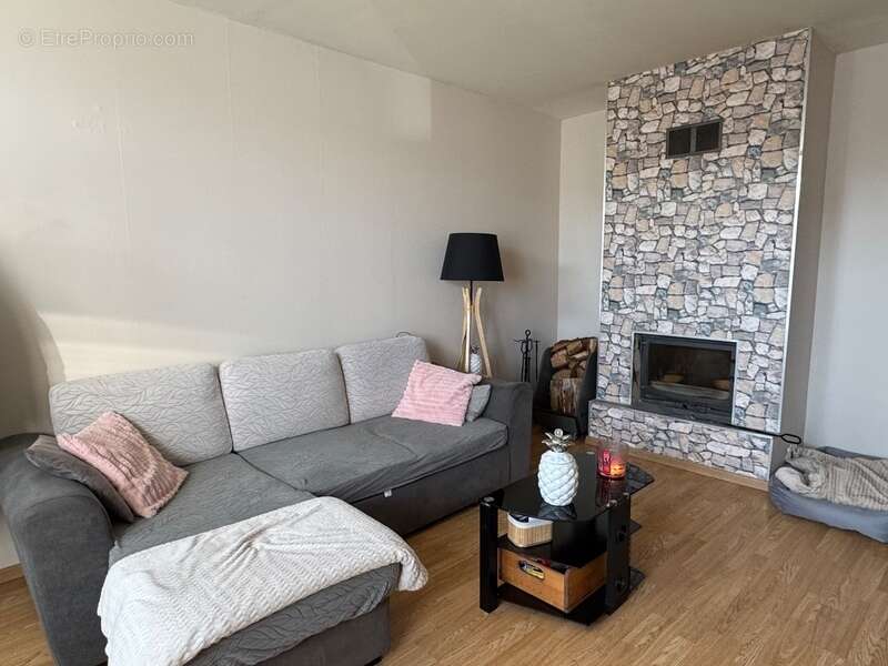 Maison à CHAMOUILLEY