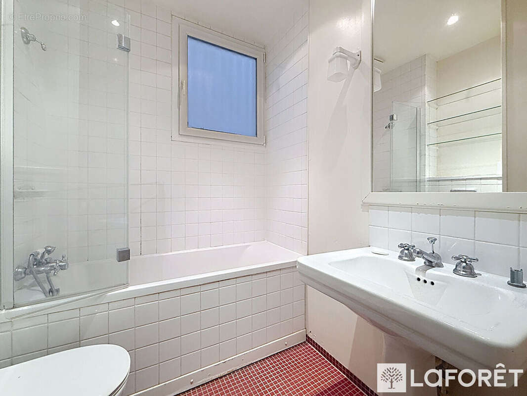 Appartement à PARIS-2E