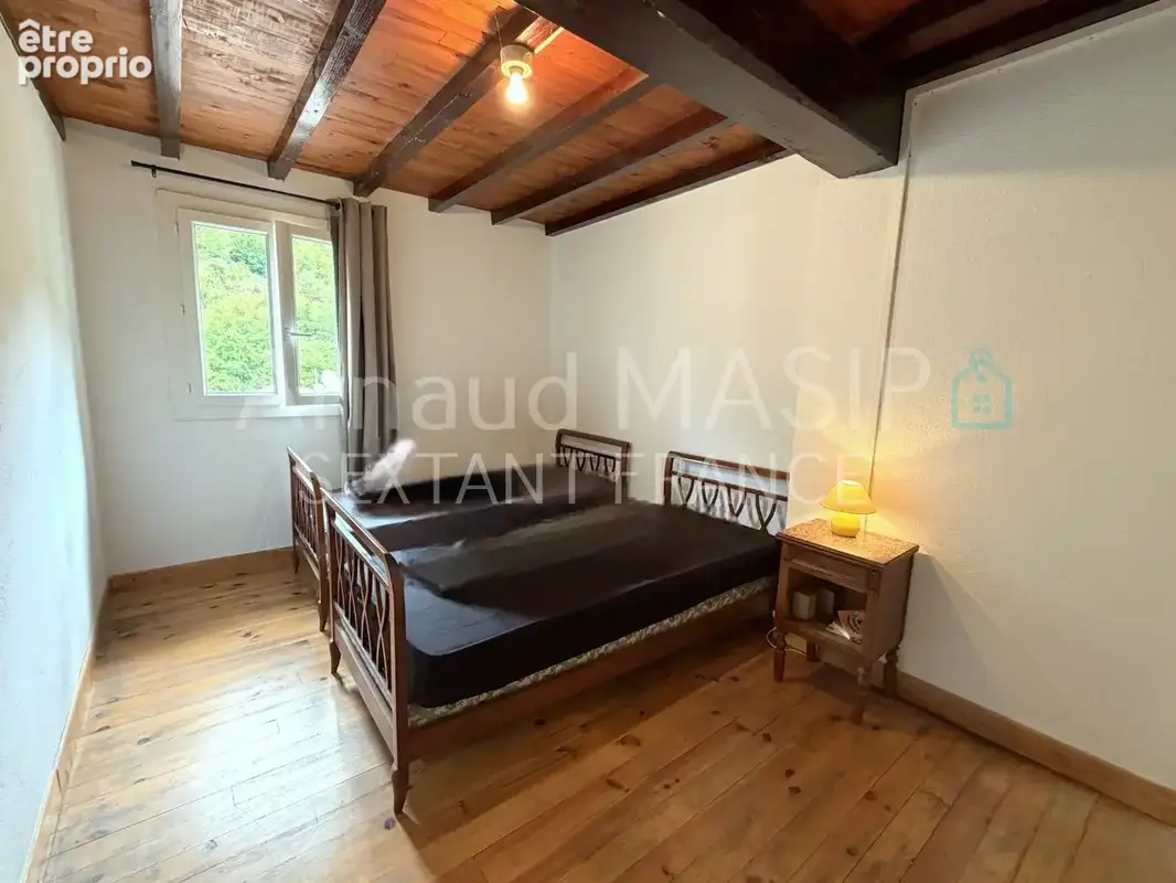Coquette maison de village renovee avec garage et balconet dans village prise - photo 12