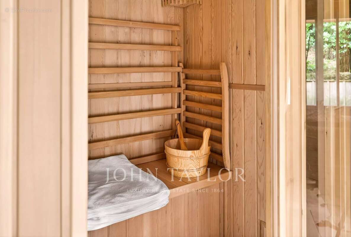 L'Herbe - superbe Villa bois Esprit cabane - John Taylor - photo 11