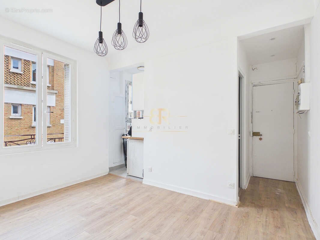 Appartement à AUBERVILLIERS