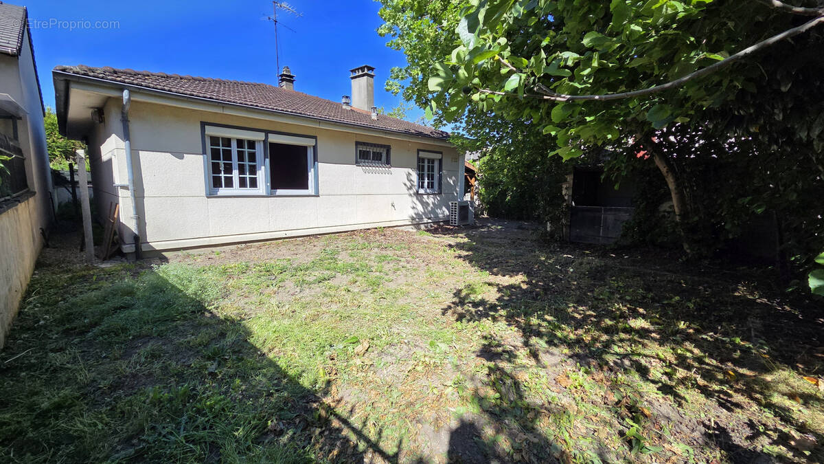 Maison à LIMEIL-BREVANNES