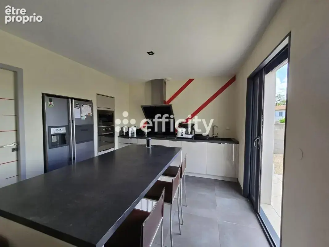 Maison 4 pièces 117 m² à vendre à Prahecq (79230) - photo 5
