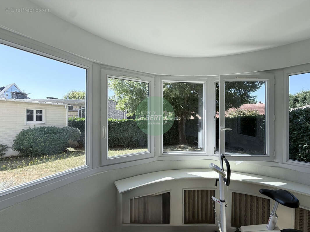 Maison 183 m² à Sainte-Adresse  - photo 2