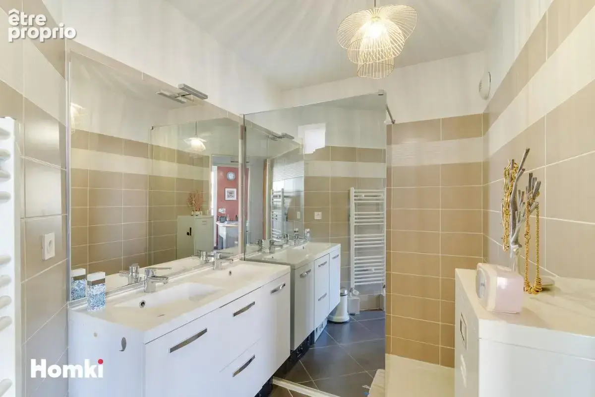Appartement T3 de 74 m² à Marseille 13004, Rue Kruger - photo 11