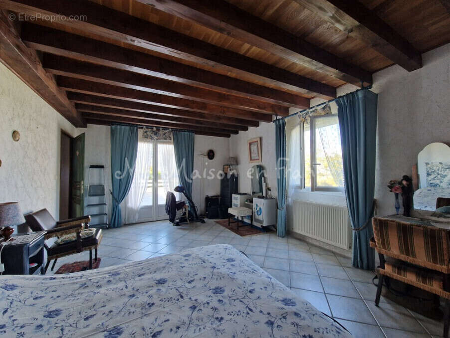 Maison à SAINT-POURCAIN-SUR-SIOULE