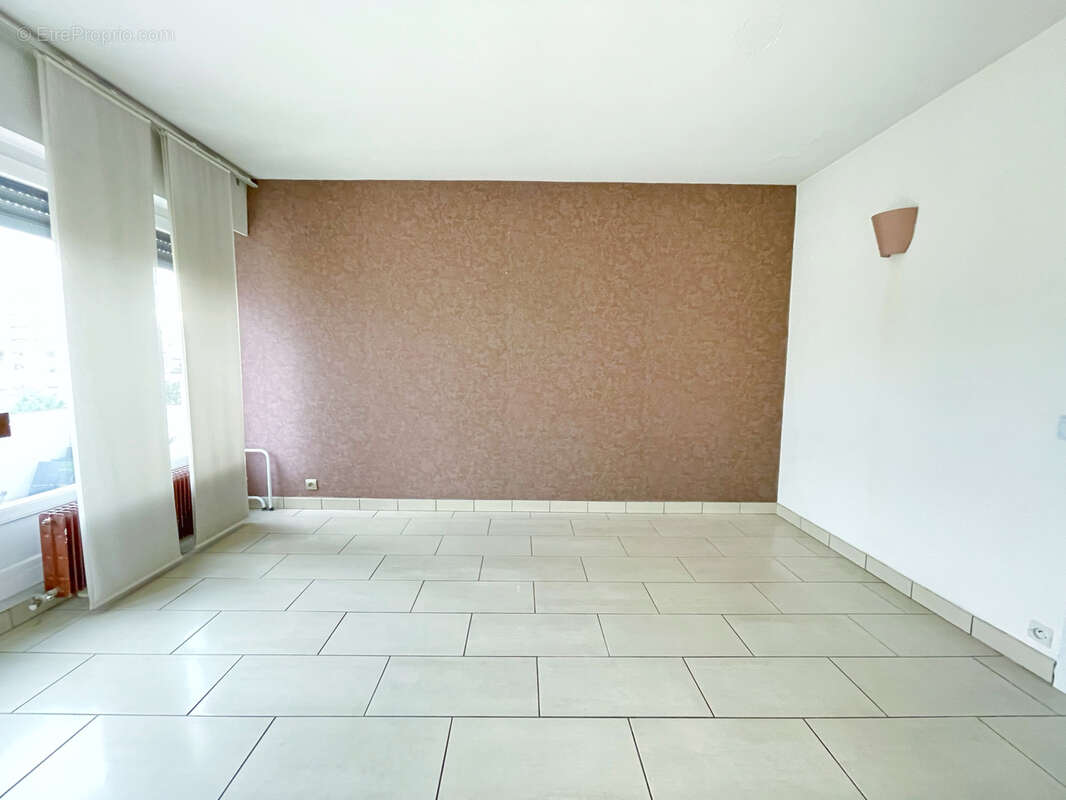 Appartement à TASSIN-LA-DEMI-LUNE