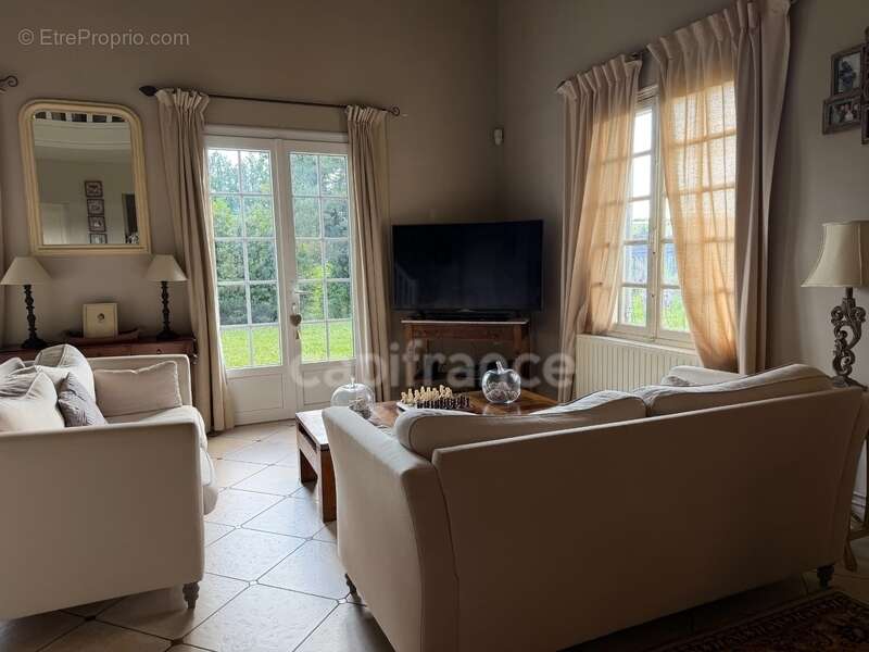 Maison à vendre 9 pièces GY L'EVEQUE (89) Propriété de caractère de 185 m2 4 chambres plus bureau   Terrain - photo 16