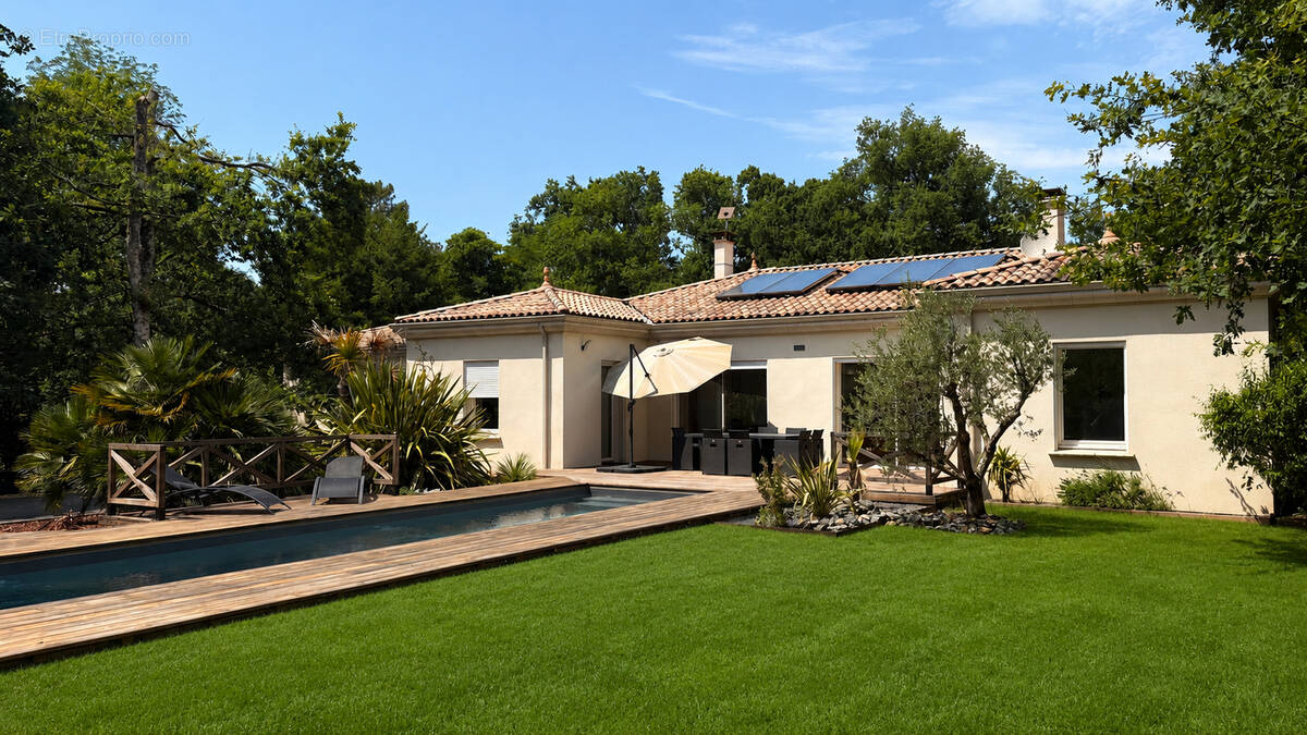 Maison à SAINT-SAUVEUR