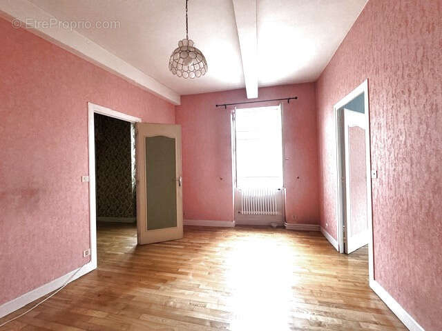 Appartement à CHARLIEU