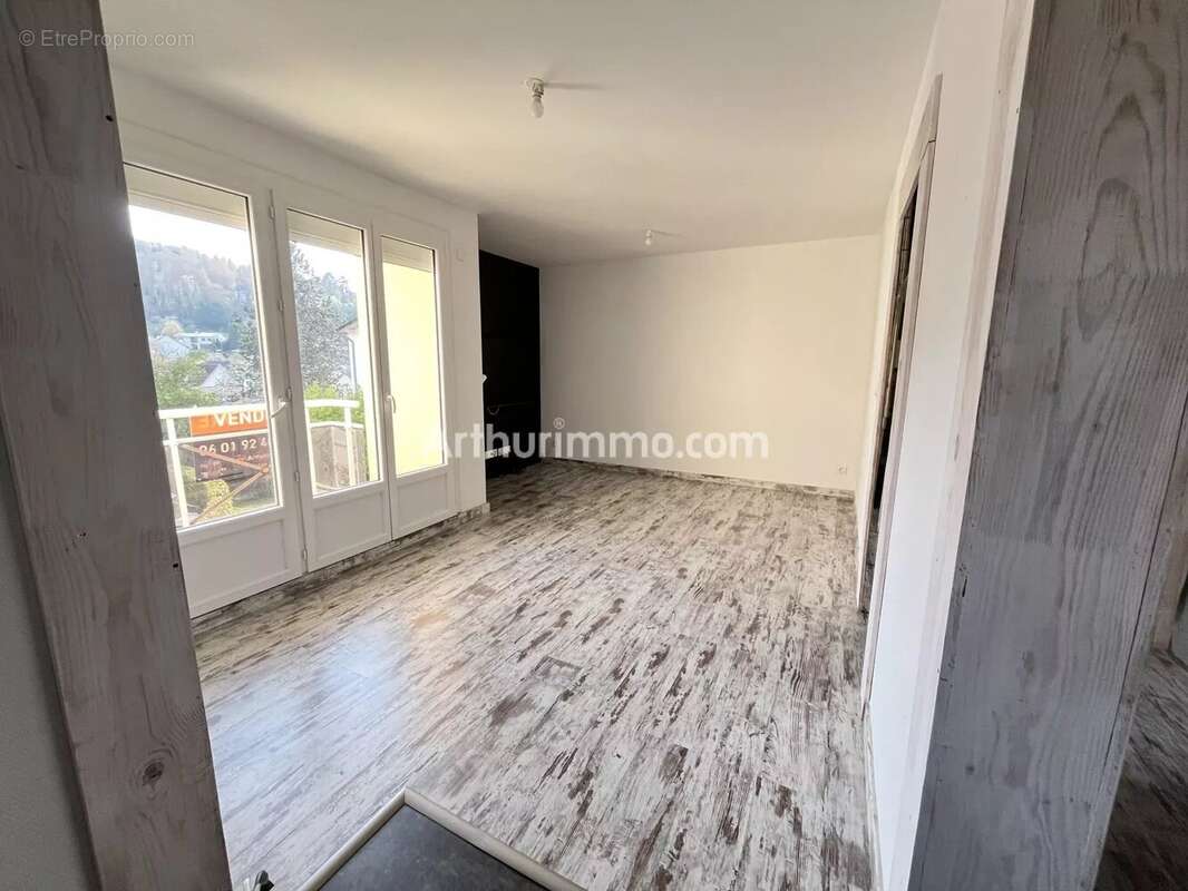 Appartement à LONS-LE-SAUNIER