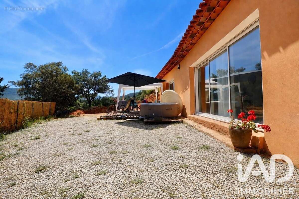 Photo 6 - Maison à SIGNES